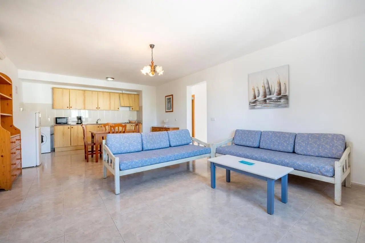 Apartamentos Karin 2ºd Cala d'Or  Spain